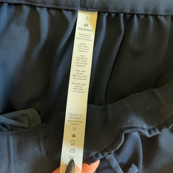 Lululemon pants navy blue - Picture 3 of 4